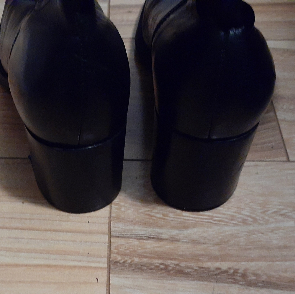 Boots - Picture 2 of 3